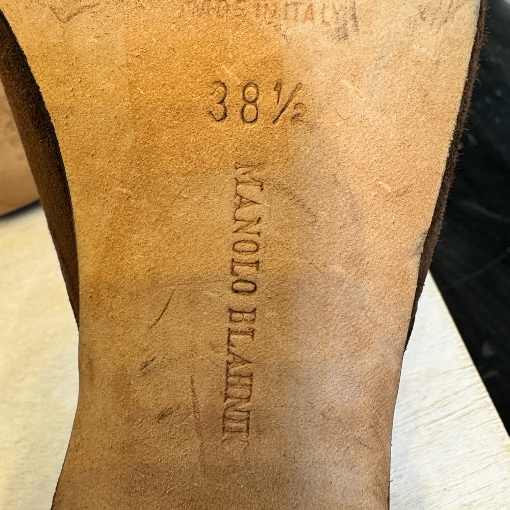 EUC Manolo Blahnik Brown Suede Kitten Heel Pointy Toe Slides- EU Size 38.5 - Picture 10 of 11